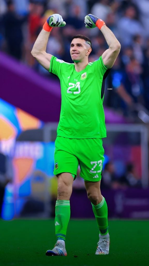 emiliano martinez wallpaper