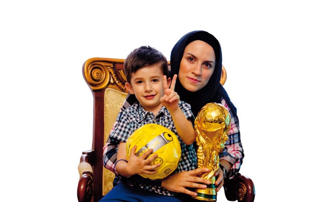 عکس نیلوفر اردلان و فرزندش