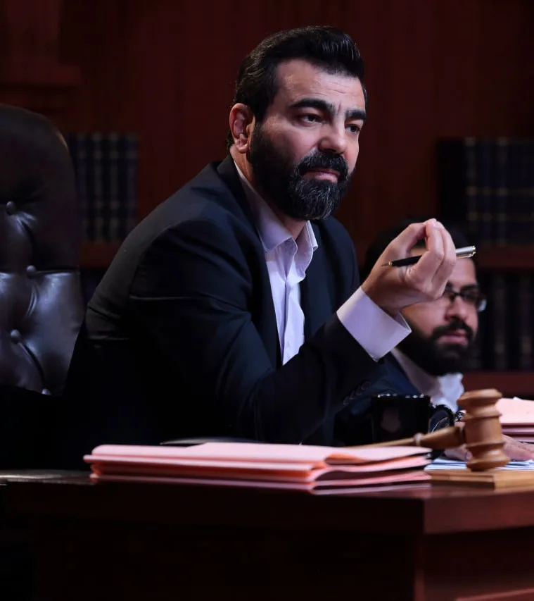 عکس بهزاد خلج در آقای قاضی