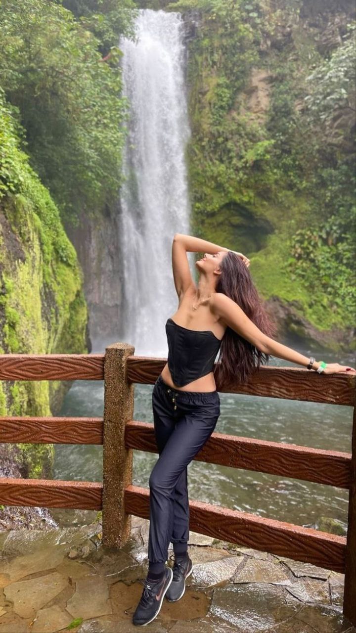 استخر زنانه سکسی استخر زنانه سکسی