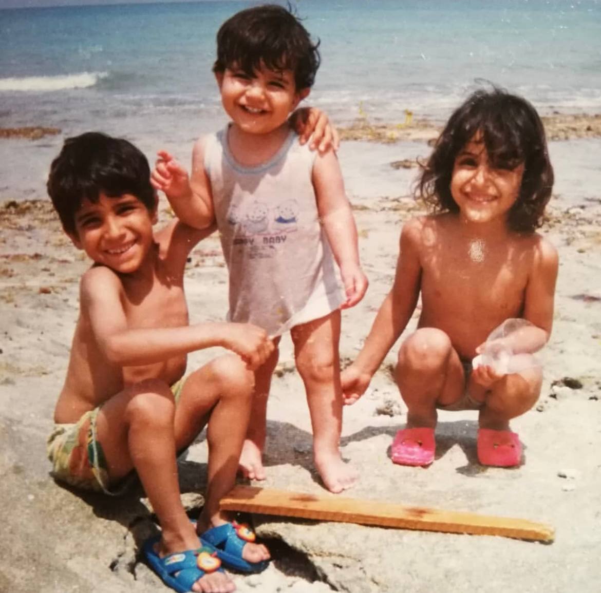 زندگینامه آرزو علی زلفی منوتو زندگینامه آرزو علی زلفی منوتو