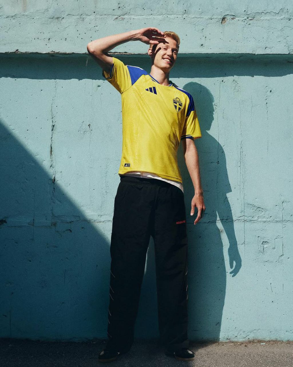 رونمایی آدیداس از کیت سوئد برای جام جهانی 2026 رونمایی آدیداس از کیت سوئد برای جام جهانی 2026