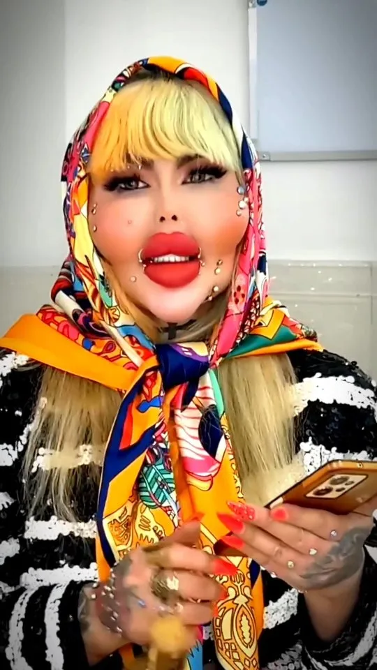 آناهیتا ناچو آناهیتا ناچو