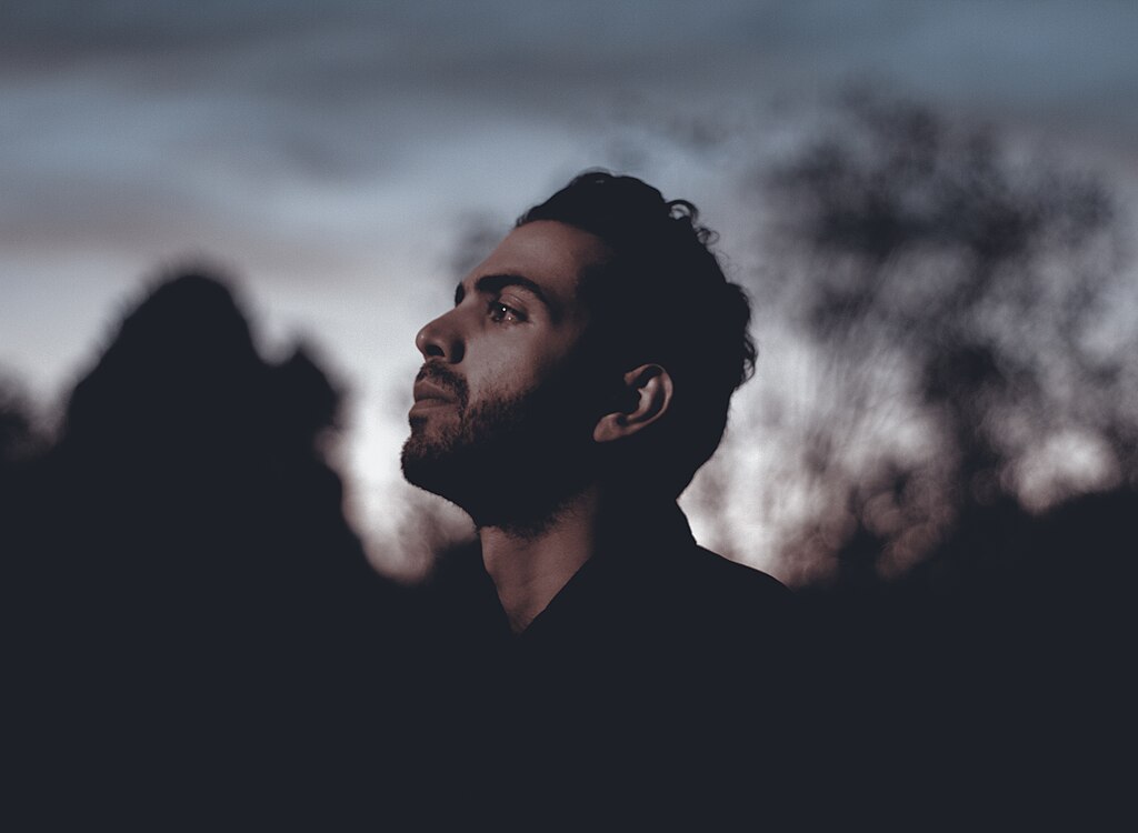 متن آهنگ اضطراب زرنگ بودن متن آهنگ اضطراب زرنگ بودن